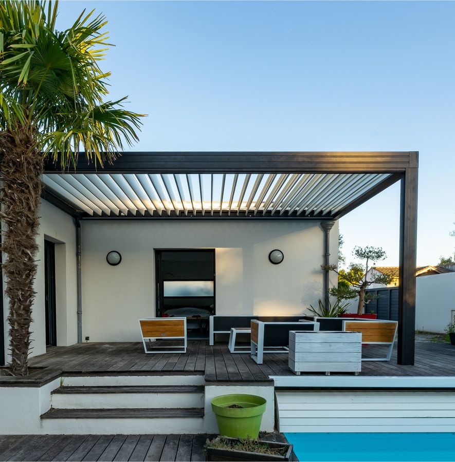 Pergola über einer Terrasse